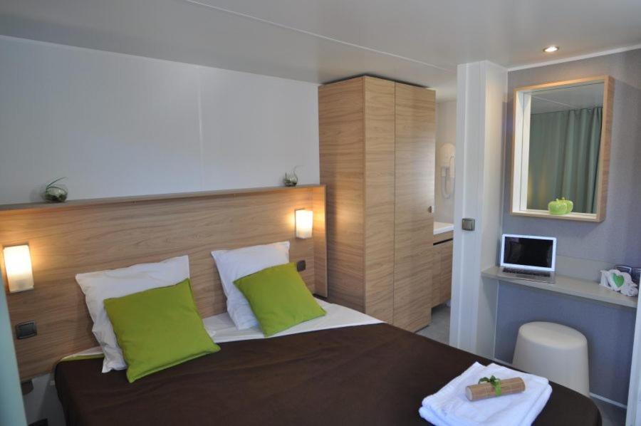 Camping Le Mas Des Sedaries Hotel Villefort  Exterior foto